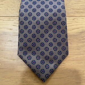 Outfitters Elegant Patterned chocolate brown English silk twill Men's Tie VGUC